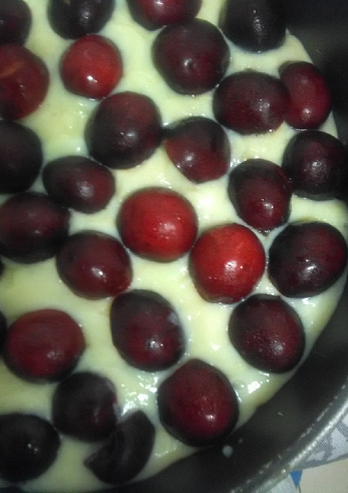 Una foto de Tarta de queso y cerezas