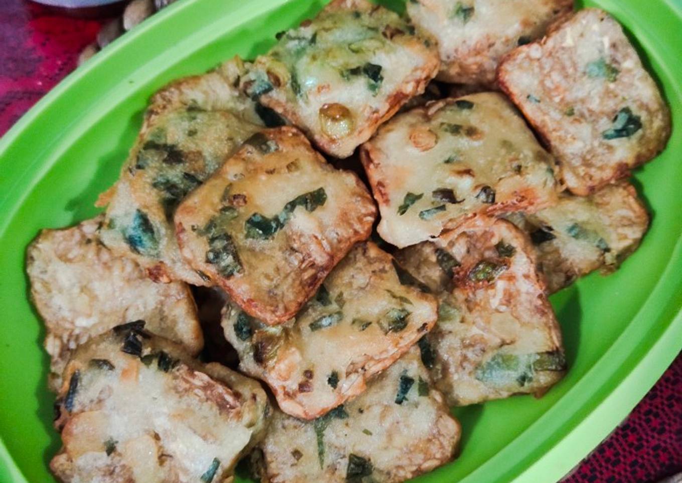Tempe Goreng dengan daun bawang