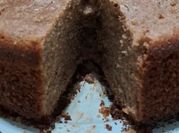 Una foto de torta de limón aceite