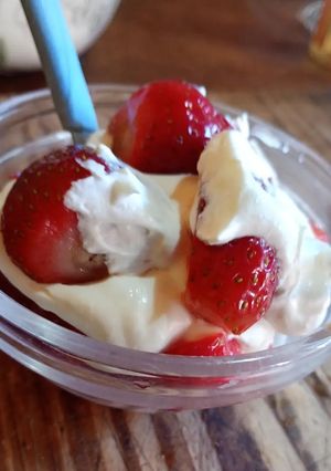 Una foto de Frutillas con Crema🍓