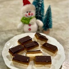 A picture of Millionaire Shortbread.