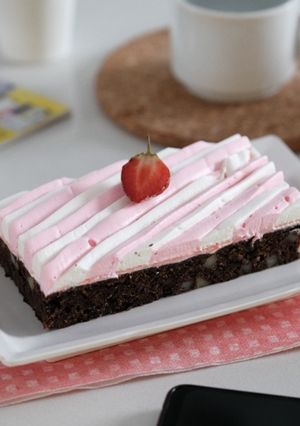 Foto resep Brownies Cheese Frosting Strawberry