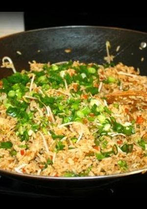 A picture of Chinese rice noodles #MyRiceDishContest.