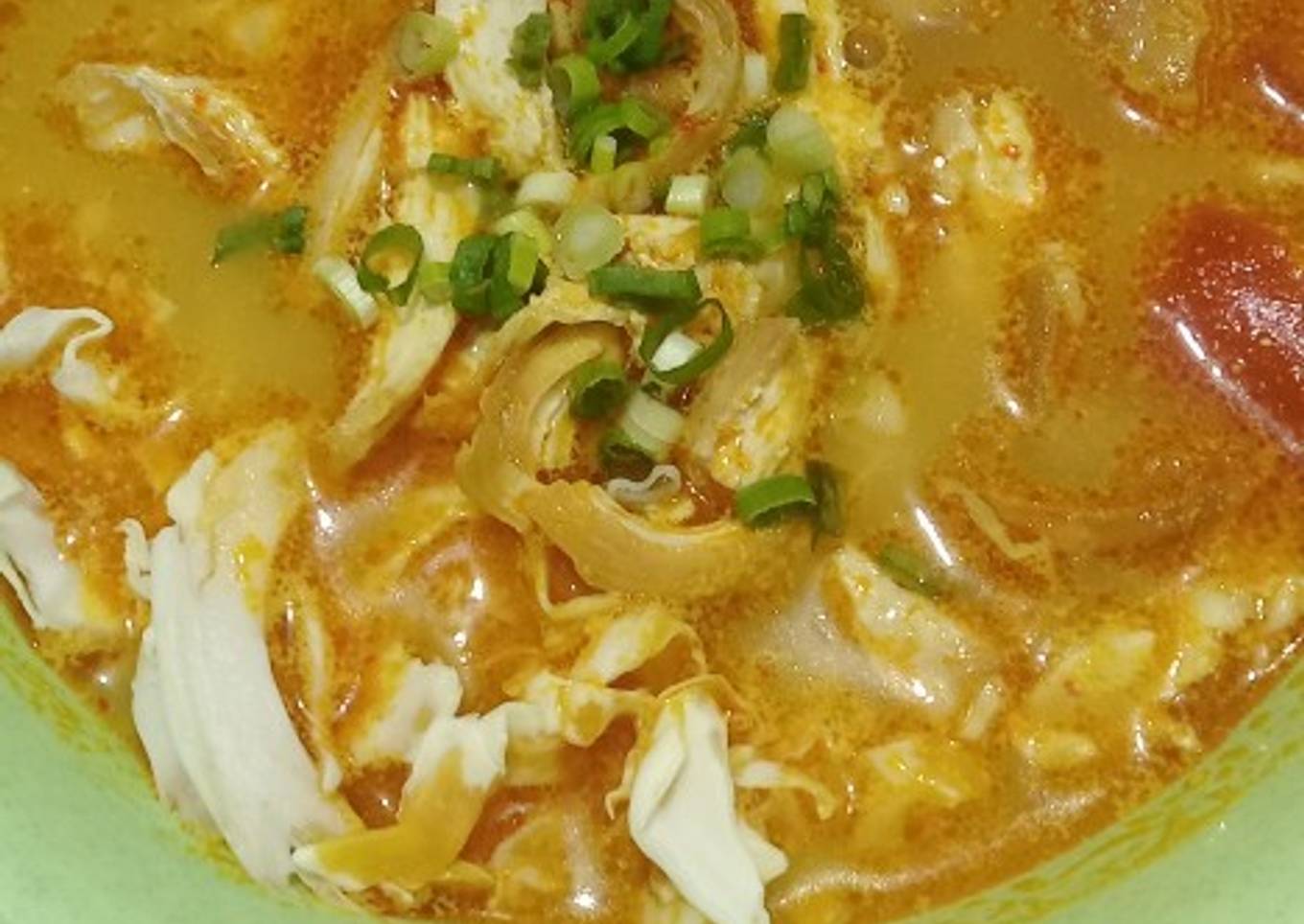 Soto ayam kuah santan