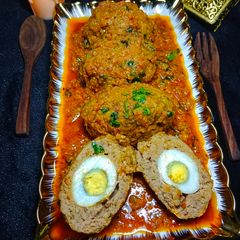 A picture of Nargasi Koftay.