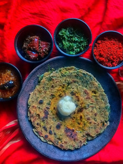 મેથી થેપલા (Methi Thepla Recipe in Gujarati) રેસીપી મુખ્ય ફોટો
