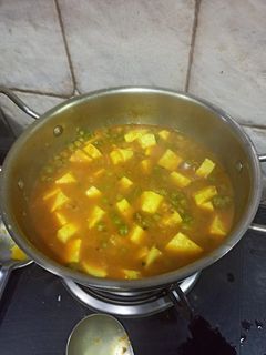 मटर पनीर (matar paneer recipe in Hindi) रेसिपी मुख्य फोटो
