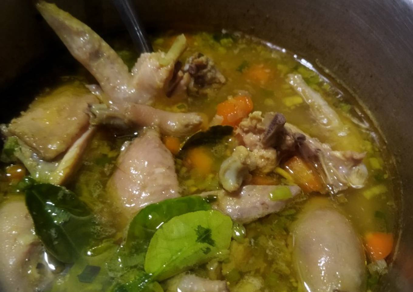 Soto Sop Simple Ceker dan Sayap Ayam