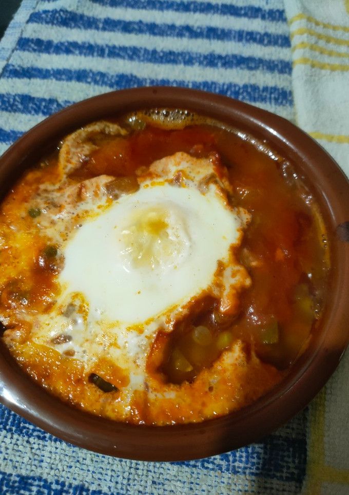Una foto de Huevos a la cazuela