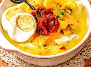 Gambar Lontong Dan Kuah Masak Lodeh