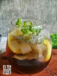 Foto resep Es Teh Selasih Nata de Coco