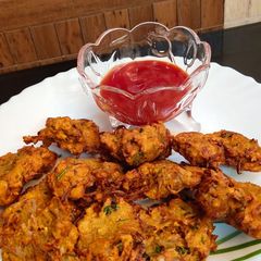 A picture of Pyaz ke pakode.