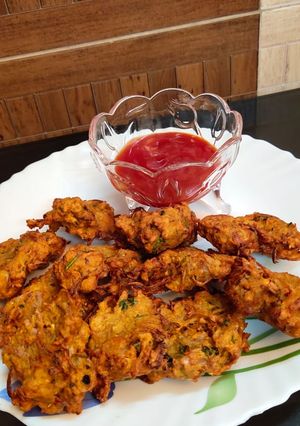 A picture of Pyaz ke pakode.