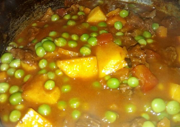 Recipe of Green peas beef curry in 33 Minutes for Young Wife