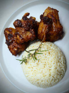 Una foto de Costillas caramelizadas