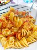Fusilloni pomodorini e salmone