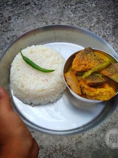 কাঁচকলা দিয়ে মাছের ঝোল(kanchkola diye macher jhol recipe in bengali) রেসিপির প্রধান ছবি