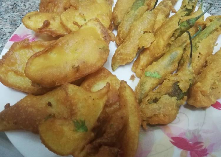 Mirchi bhajji and aloo bhajji