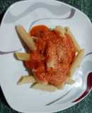 Pasta con salsa pomodoro