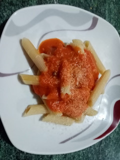 Una foto de Pasta con salsa pomodoro