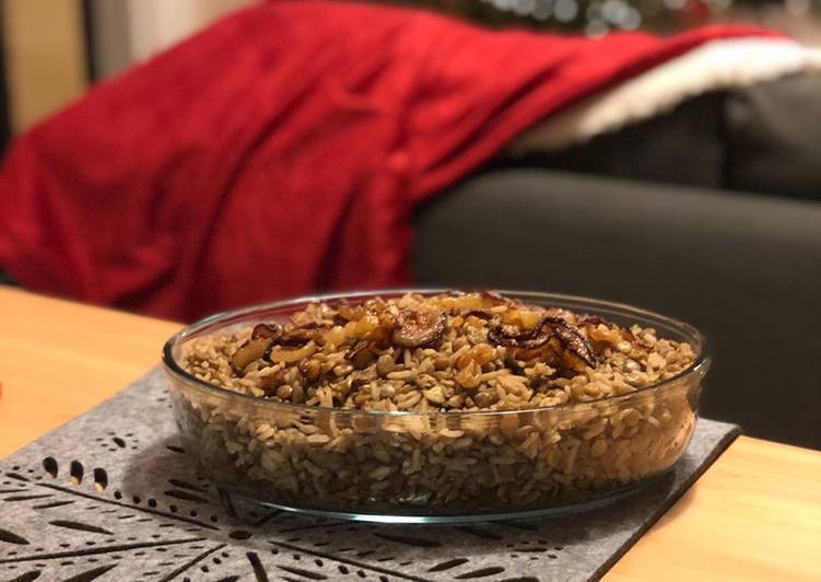 How to Make Any-night-of-the-week Lentils, Rice and Fried Onions (Mujadarrah)