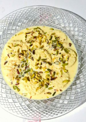 A picture of Bread Rasmalai.