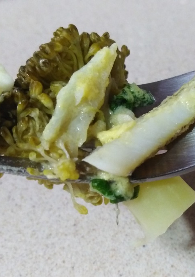 Una foto de Pescaítofrito y verdura al vapor
