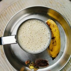 A picture of Banana smoothie.