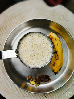 A picture of Banana smoothie.