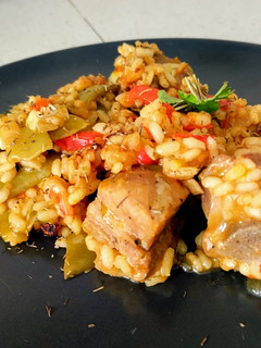 Una foto de Arroz con costillas de cerdo