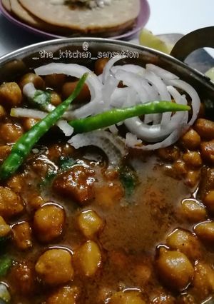 A picture of Chhole masala.