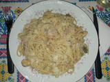 Pasta con salsa de champiñones, pollo, jamón y crema 😍