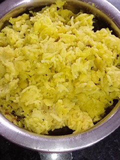 વઘારેલી ખીચડી (Vaghareli Khichdi Recipe In Gujarati) રેસીપી મુખ્ય ફોટો