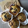 Muffin con mirtilli e cioccolato bianco e muffin con gocce e pezzi di cioccolato🧁🍫🫐