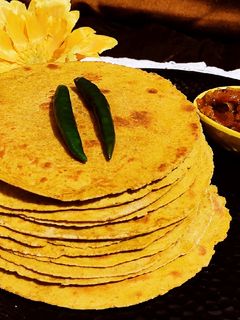 खाकरा... पाणीपुरी फ्लेवर (Khakhra pani puri flavor recipe in marathi) रेसिपी चे मुख्य फोटो 