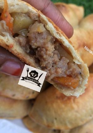 A picture of Yummy meatpie fillings 😋.