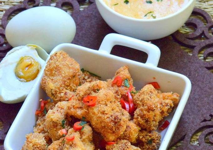 Resep Ayam Goreng Tepung Renyah dengan Saus Telur Asin, Menggugah Selera