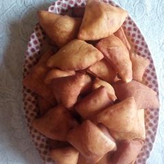 A picture of Short cakes.