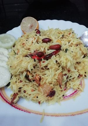A picture of Lemon Onion Rice.