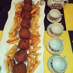 A picture of Qeema n bajray ki kabab.
