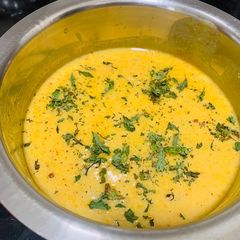 A picture of Kadhi.