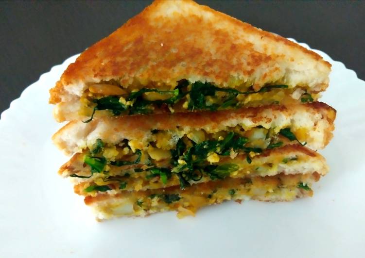 Tofu and spinach sandwich