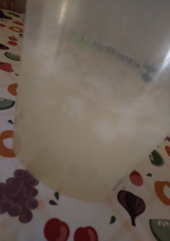 Una foto de Agua-limón