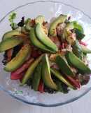 Ensalada de pollo con aderezo alimonado