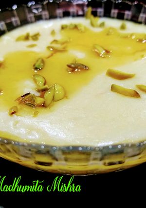 A picture of Rice pudding (Kheer).
