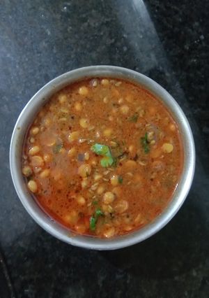A picture of Dal-Dana ki sabzi.