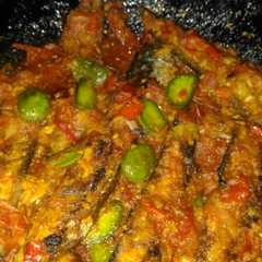 A picture of Pindang balado pete.