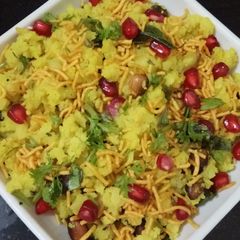 A picture of Indori poha.