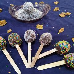 A picture of Chocolate Banana Walnut Date Truffles.
