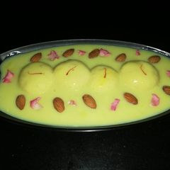 A picture of Rasmalai.